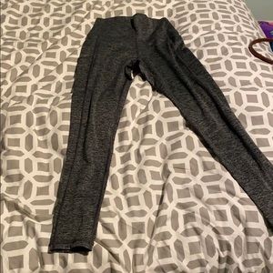 Grey aerie leggings with pockets